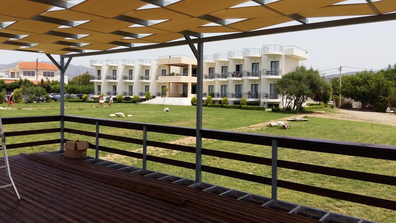 Ostria Hotel Kakovatos Beach Захаро Екстер'єр фото