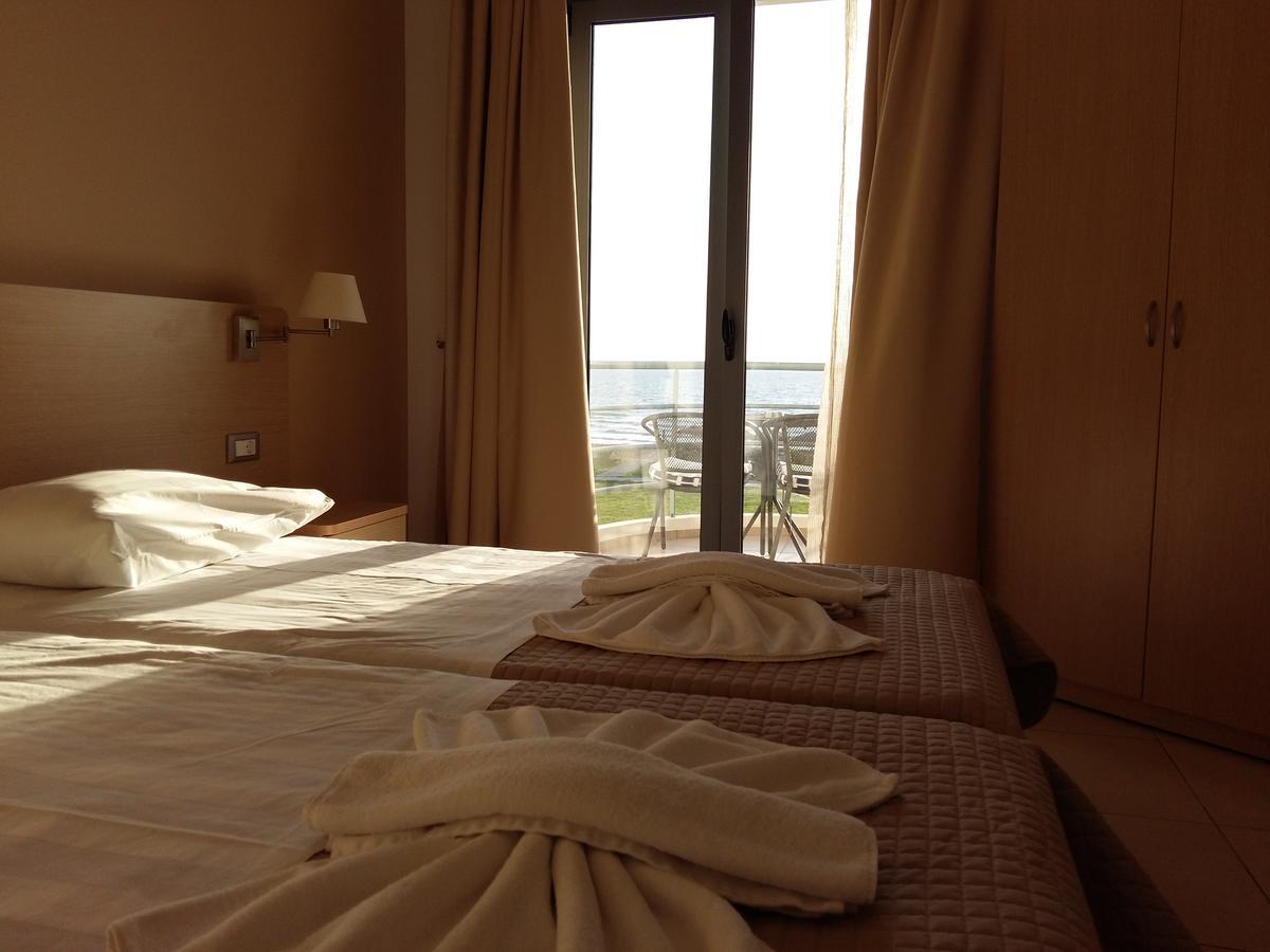 Ostria Hotel Kakovatos Beach Захаро Екстер'єр фото