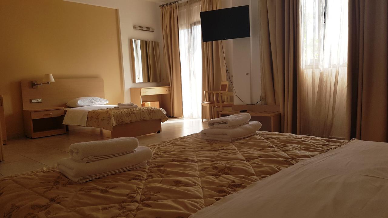 Ostria Hotel Kakovatos Beach Захаро Екстер'єр фото